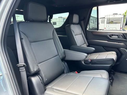 New 2026 GMC Yukon Denali w/ Denali Reserve Package AWD/4WD image 42