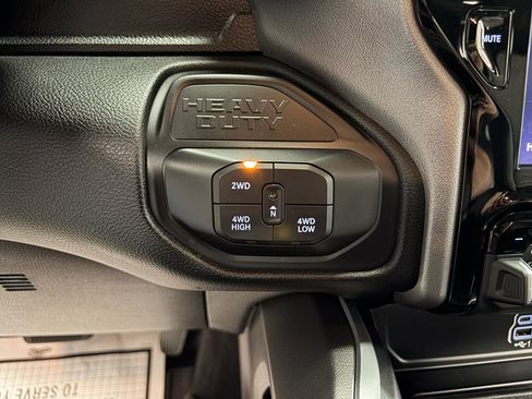 Used 2025 RAM 2500 Big Horn AWD/4WD image 21