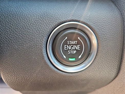 Used 2025 GMC Acadia Elevation image 16