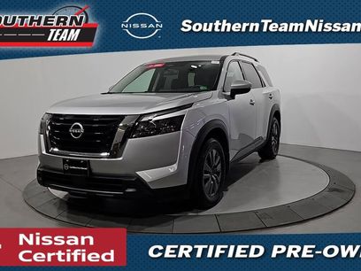 Certified 2023 Nissan Pathfinder SV