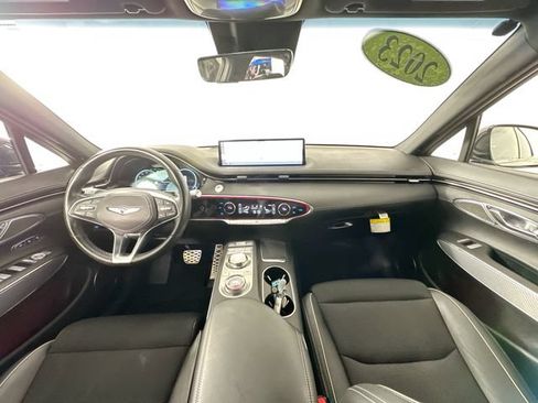 Used 2023 Genesis GV70 2.5T w/ Sport Prestige Package AWD/4WD image 3