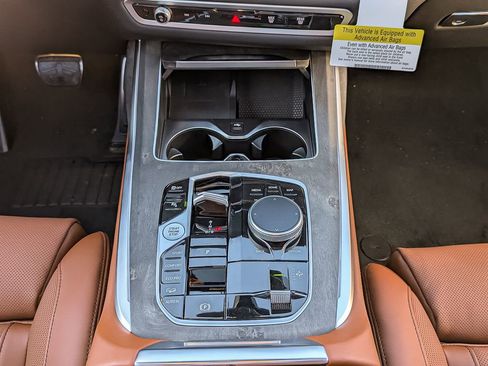 New 2026 BMW X7 xDrive40i w/ M Sport Package image 30