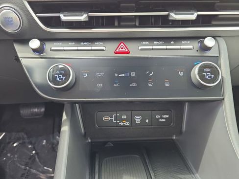 New 2025 Hyundai Sonata SEL FWD image 18