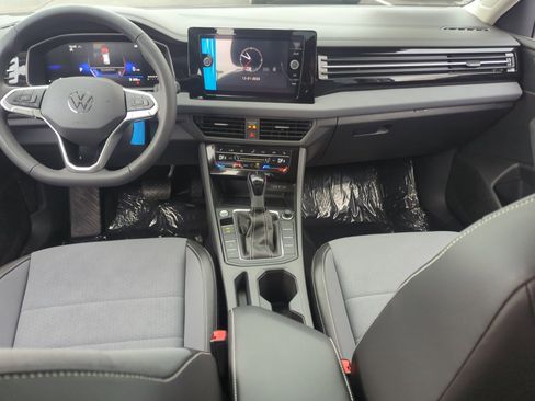 New 2026 Volkswagen Jetta SE image 19