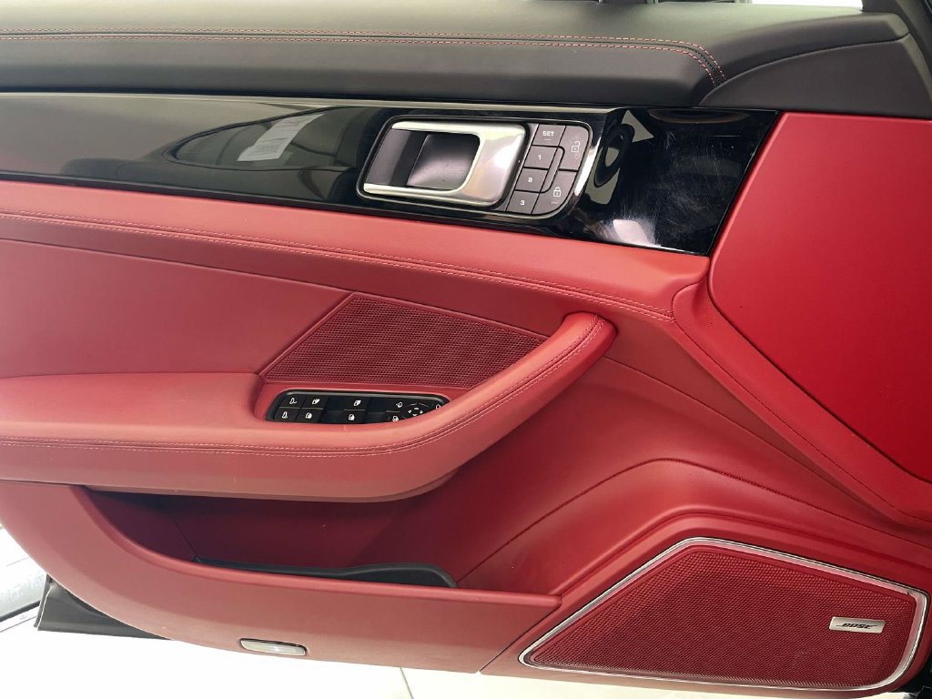 Certified 2023 Porsche Panamera 4 AWD/4WD image 35
