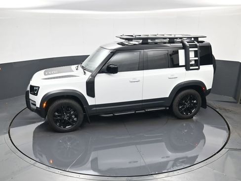 Used 2020 Land Rover Defender 110 HSE AWD/4WD image 29
