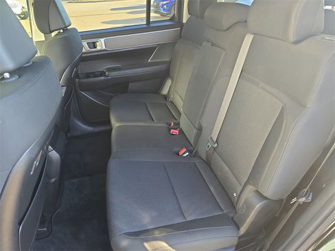 Used 2024 Hyundai Santa Fe SE image 15