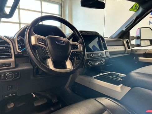 Used 2022 Ford F250 Lariat AWD/4WD image 10