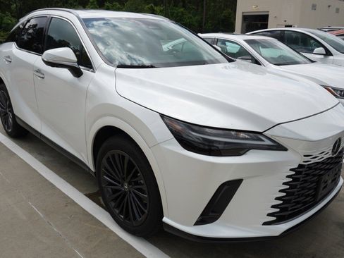 Used 2025 Lexus RX 350 Premium w/ Convenience Package image 3