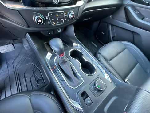 Used 2023 Chevrolet Traverse RS AWD/4WD image 15