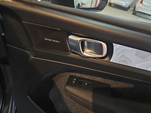 Certified 2023 Volvo XC40 Recharge Ultimate AWD/4WD image 11