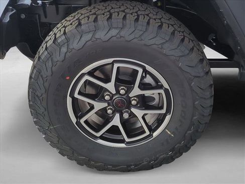 New 2026 Jeep Wrangler Unlimited Rubicon w/ Technology Group image 10