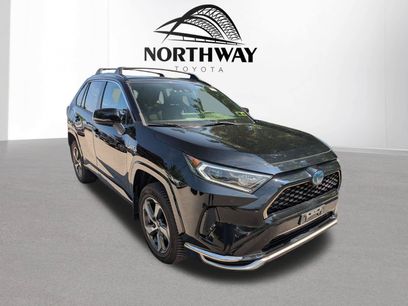 Used 2021 Toyota RAV4 SE w/ Weather & Moonroof Package