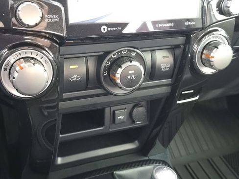 Used 2024 Toyota 4Runner TRD Off-Road Premium w/ Moonroof Package image 22