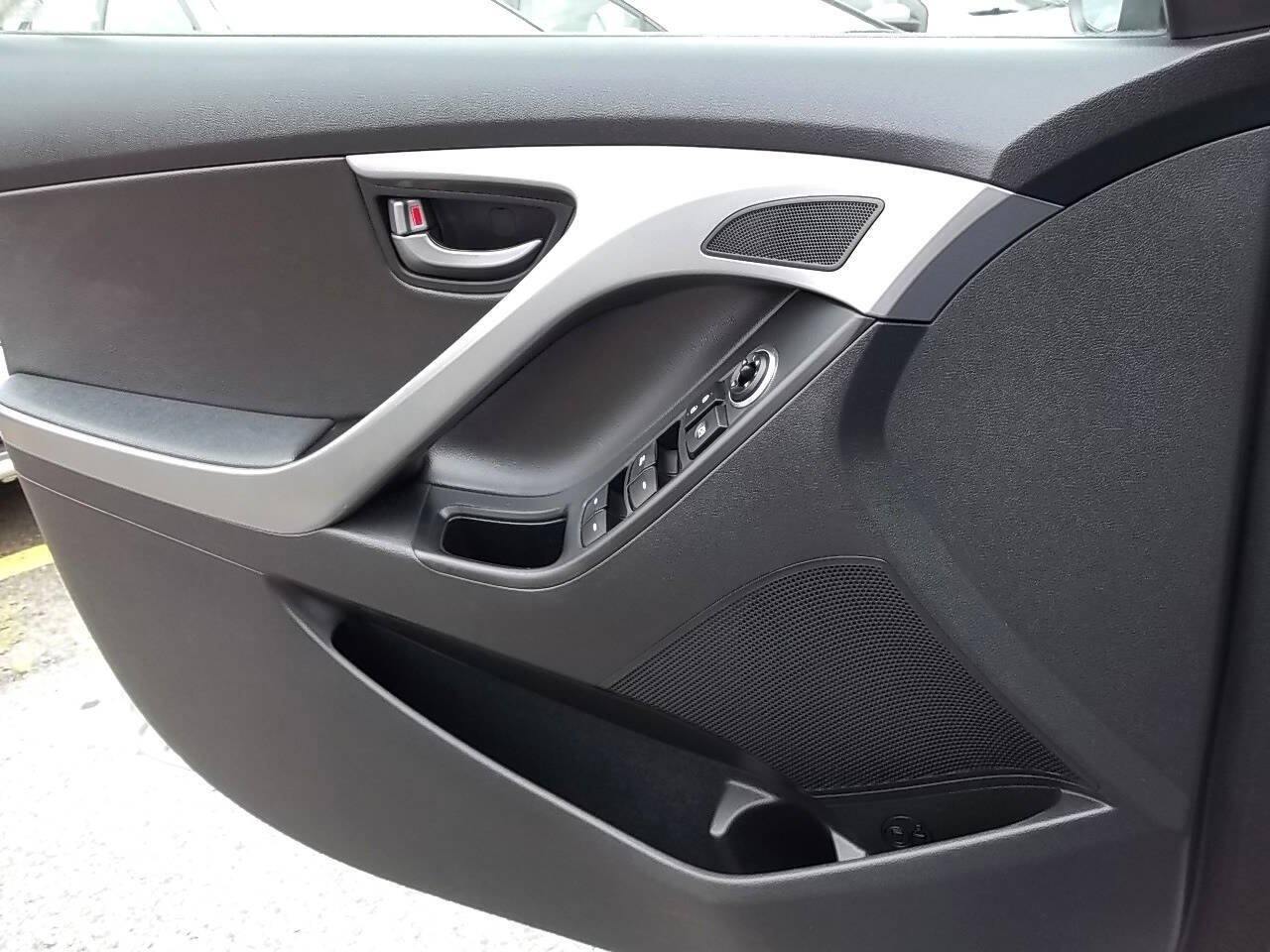 Used 2014 Hyundai Elantra Sport FWD image 14