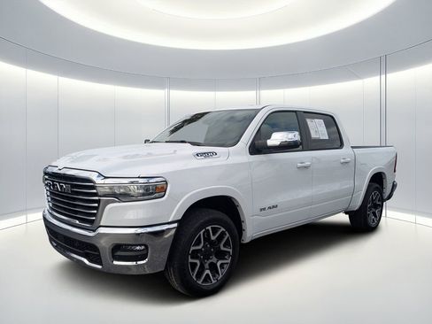 Used 2025 RAM 1500 Laramie image 7