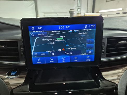Used 2023 Ford Explorer Limited AWD/4WD image 15