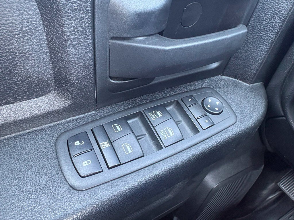 Used 2022 RAM 3500 Tradesman AWD/4WD image 15