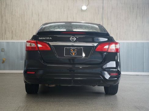 Used 2017 Nissan Sentra S FWD image 8