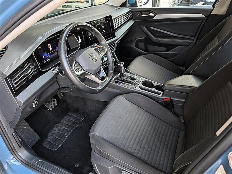Used 2025 Volkswagen Jetta S FWD image 2
