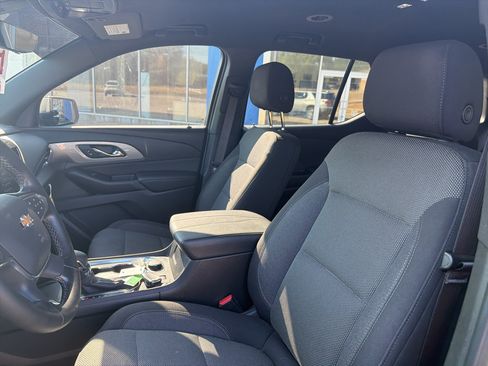 Used 2024 Chevrolet Traverse LT FWD image 28