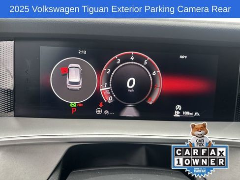 Used 2025 Volkswagen Tiguan SE R-Line image 26