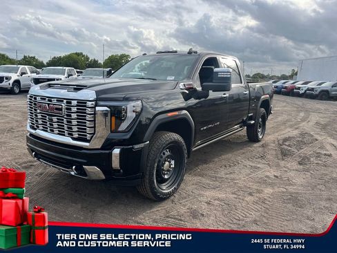 New 2026 GMC Sierra 2500 Denali w/ Denali Reserve Package image 2