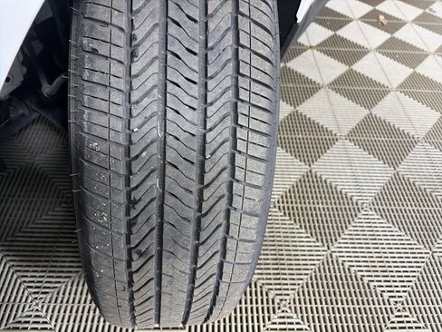 Certified 2021 Chevrolet Equinox LS image 12