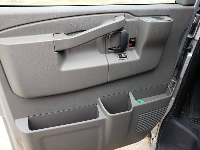 Used 2016 Chevrolet Express 2500 LS RWD image 11