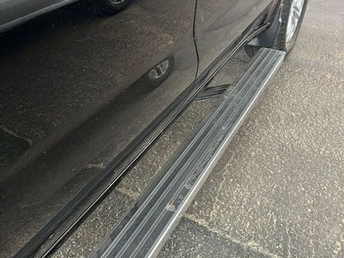 Used 2022 Chevrolet Silverado 1500 LTZ w/ Technology Package image 10