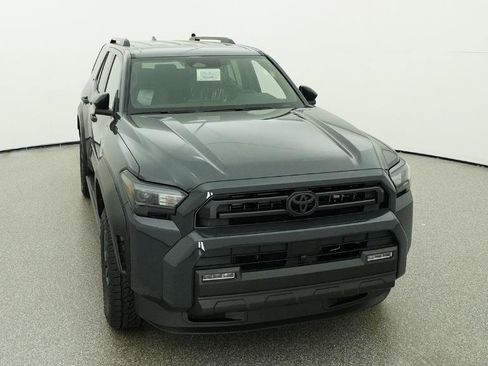 New 2026 Toyota 4Runner SR5 AWD/4WD image 25