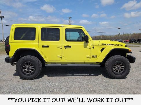 Used 2022 Jeep Wrangler Unlimited Rubicon w/ Trailer Tow Package AWD/4WD image 3