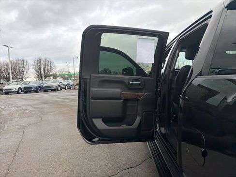 Used 2023 GMC Sierra 2500 Denali w/ Denali Ultimate Package image 32