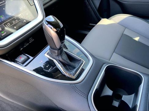 Used 2025 Subaru Outback Onyx Edition image 17