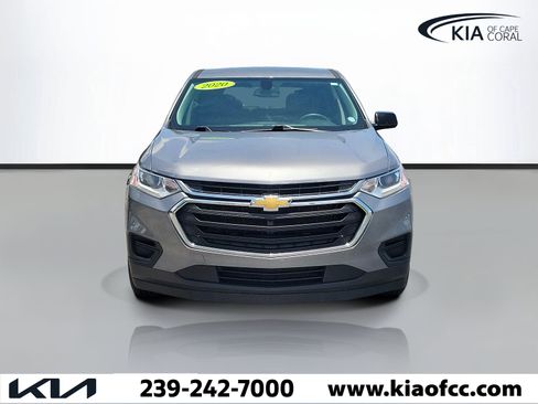 Used 2020 Chevrolet Traverse LS FWD image 2