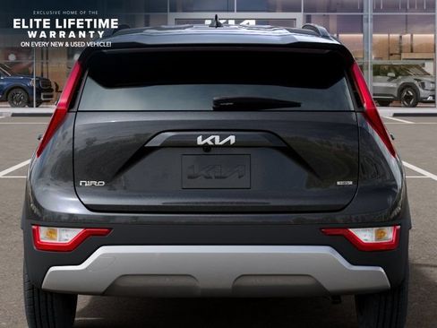 New 2026 Kia Niro EX FWD image 14