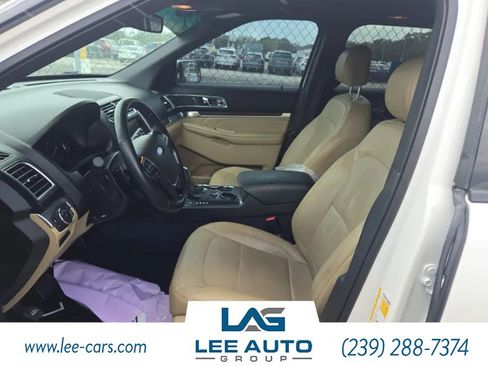 Used 2016 Ford Explorer Limited w/ Equipment Group 301A FWD image 5