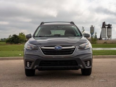 Used 2020 Subaru Outback Premium w/ Popular Package #1 AWD/4WD image 2