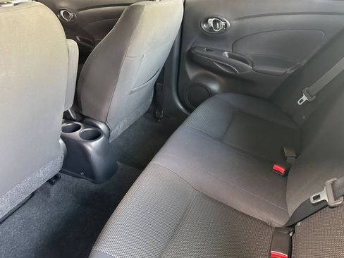 Used 2013 Nissan Versa SV image 15