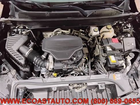 Used 2023 GMC Acadia SLT w/ Preferred Package AWD/4WD image 9