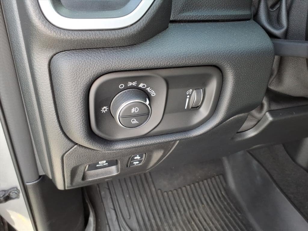 Used 2022 RAM 1500 Big Horn AWD/4WD image 26