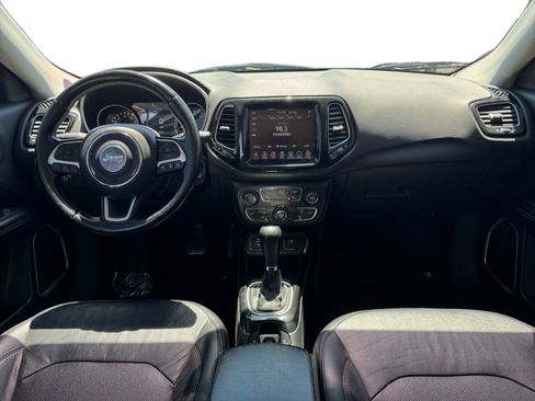 Used 2021 Jeep Compass Limited FWD image 12