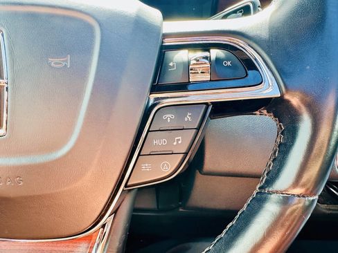 Used 2022 Lincoln Navigator Reserve image 31