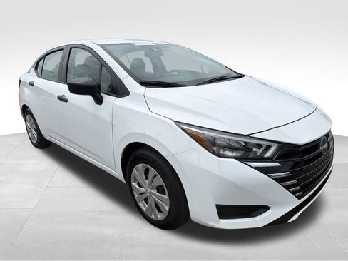 Used 2025 Nissan Versa S FWD image 22