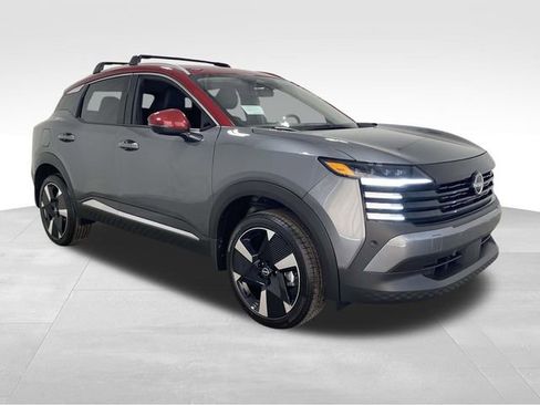 New 2026 Nissan Kicks SR w/ Cold Weather Package FWD image 1
