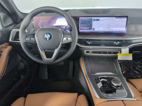 Used 2026 BMW X5 sDrive40i image 4
