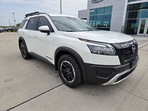 Used 2025 Nissan Pathfinder Rock Creek AWD/4WD image 1
