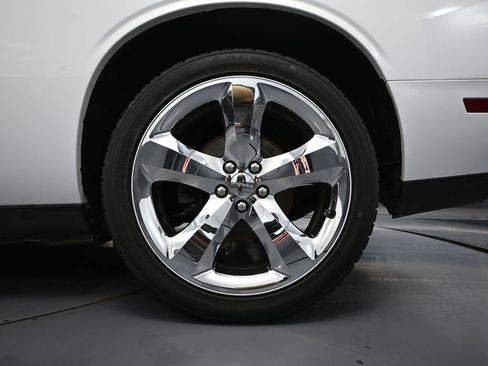 Used 2013 Dodge Challenger R/T image 13