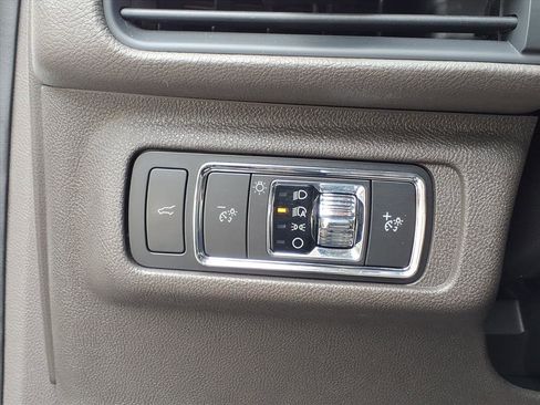 Certified 2022 Lincoln Corsair Standard w/ Equipment Group 101A image 20