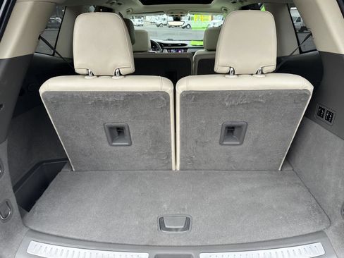 Used 2020 Cadillac XT6 Premium Luxury image 25